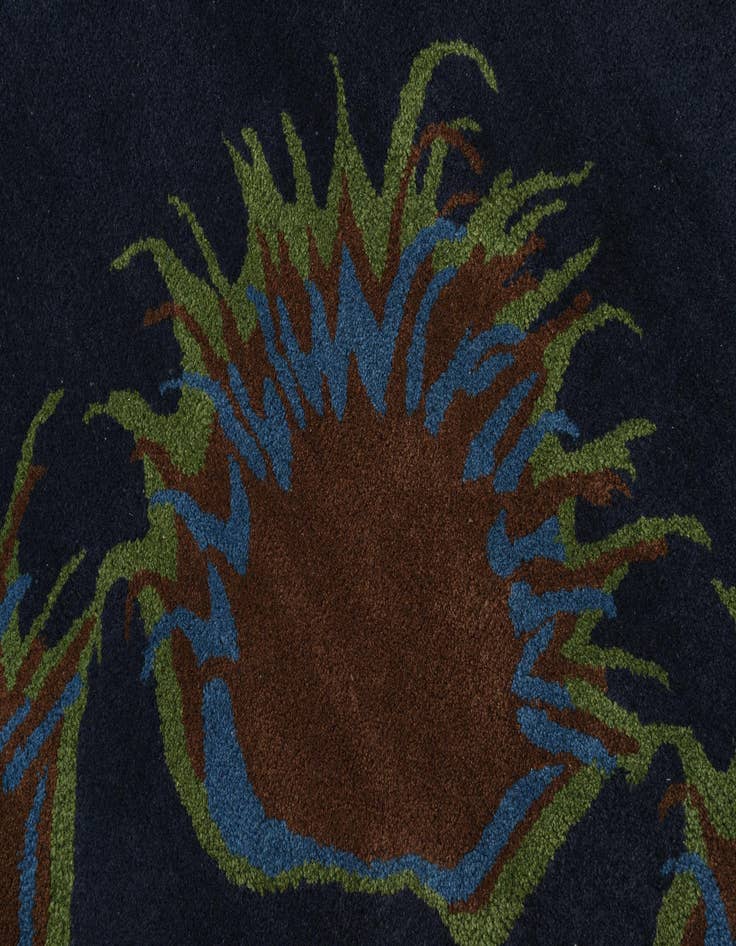 Detail image of 7' 6 x 7' 7 Luna Square Rug