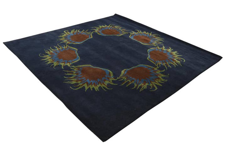 Detail image of 7' 5 x 7' 7 Luna Square Rug