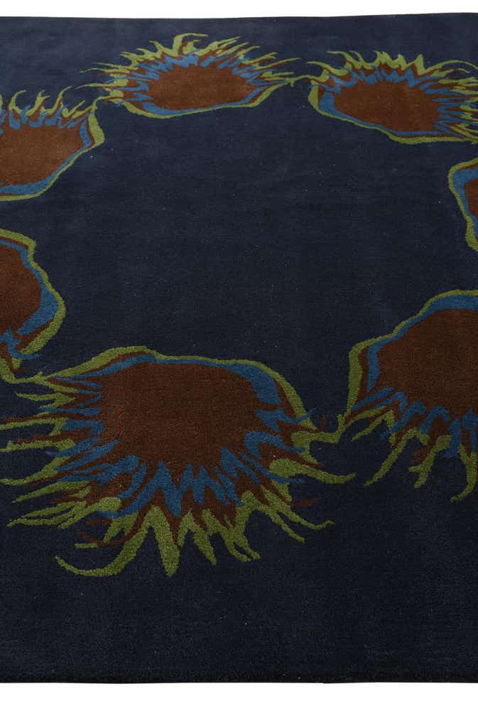 7' 5 x 7' 7 Luna Square Rug