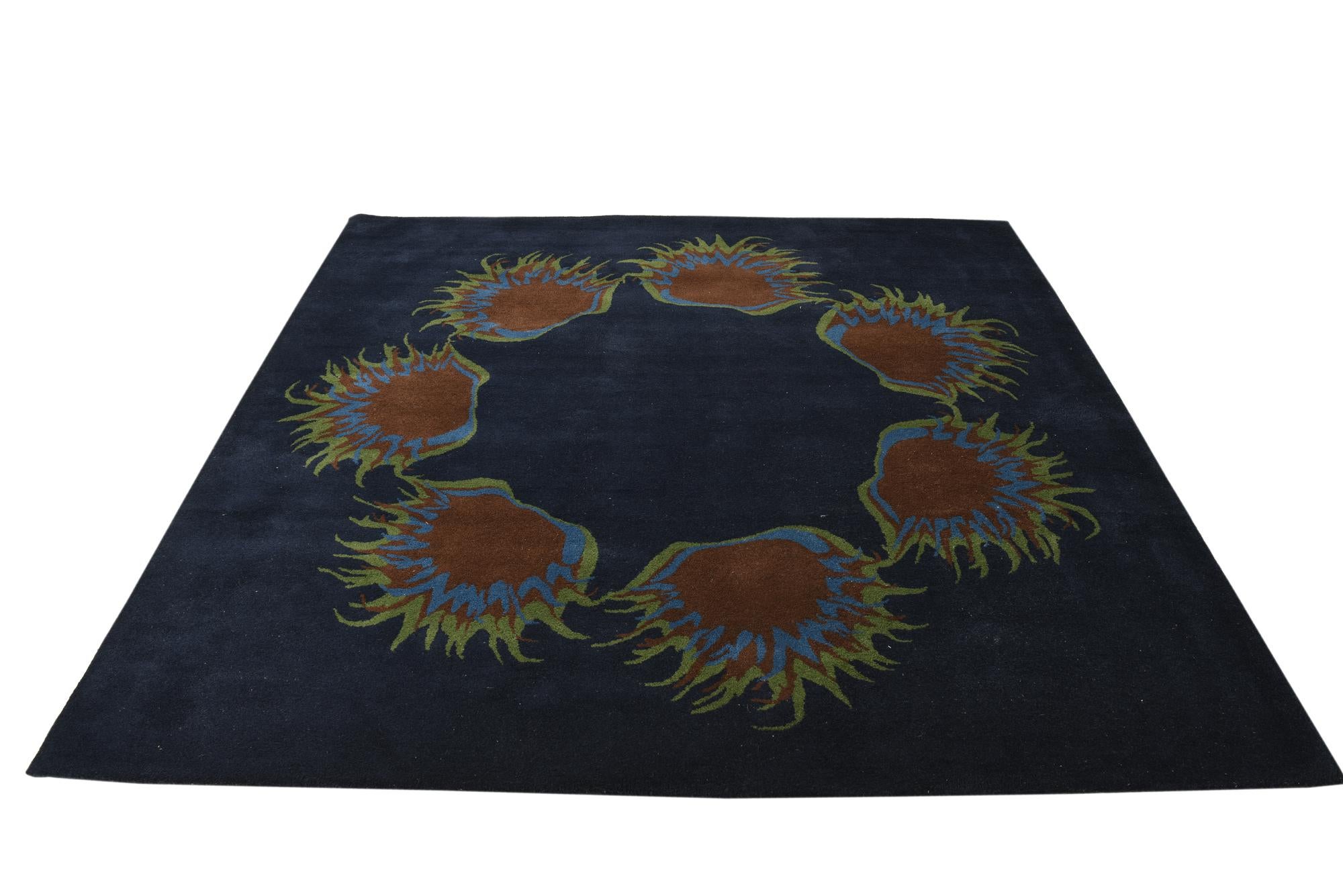 7' 6 x 7' 7 Luna Square Rug