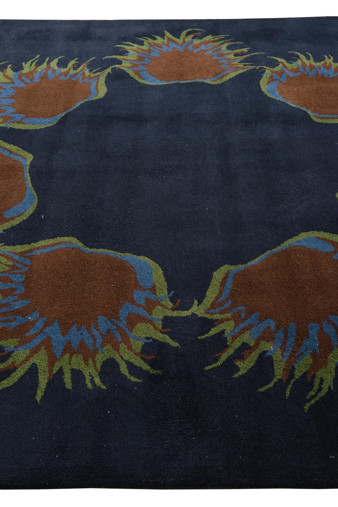 7' 6 x 7' 7 Luna Square Rug