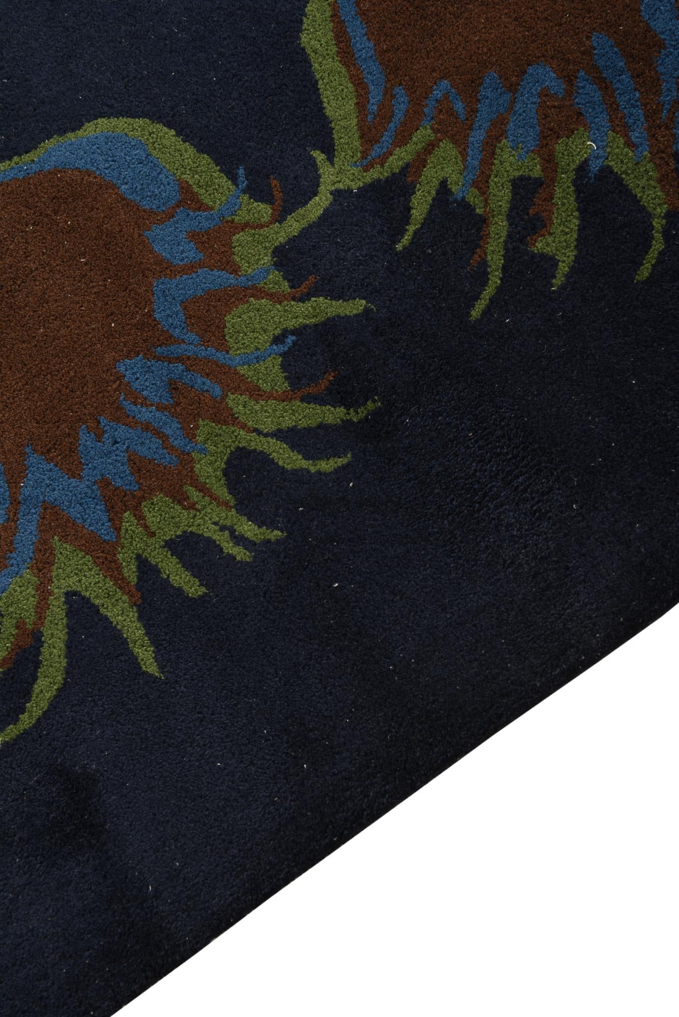 7' 6 x 7' 7 Luna Square Rug