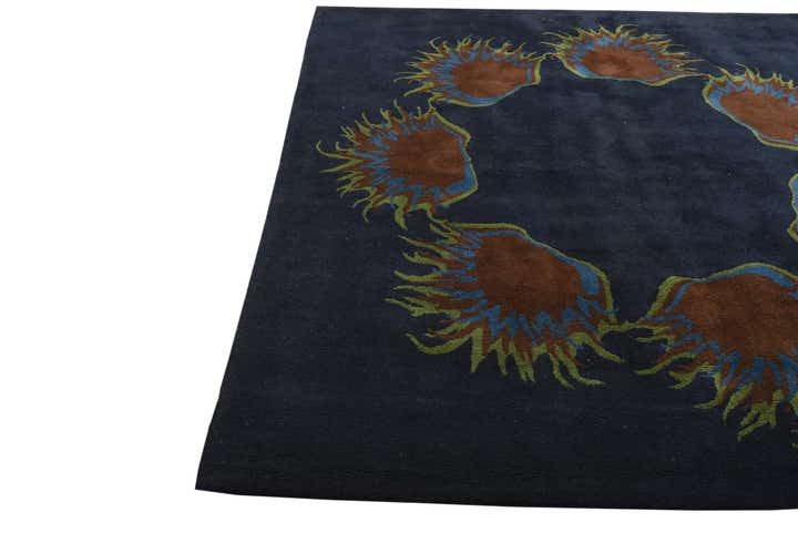 7' 3 x 7' 6 Luna Square Rug