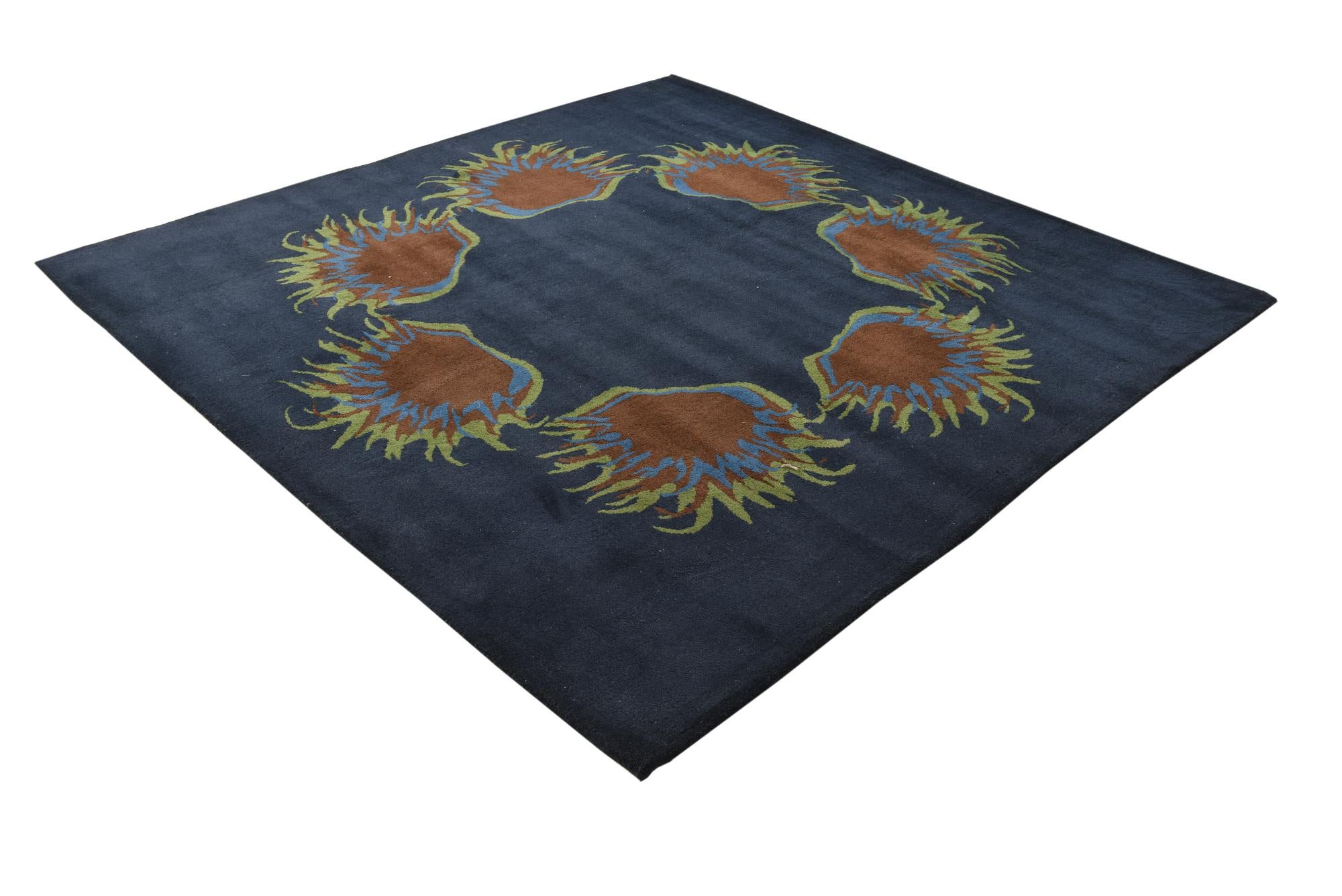 7' 6 x 7' 7 Luna Square Rug