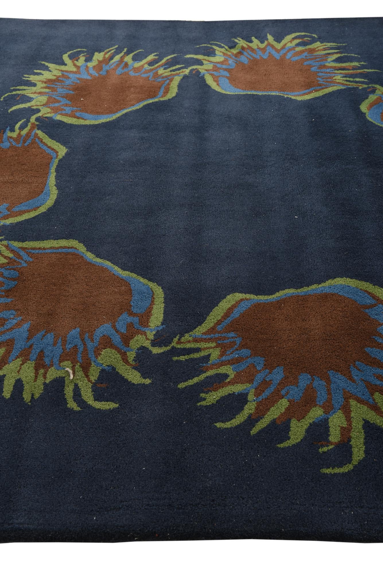 7' 6 x 7' 7 Luna Square Rug