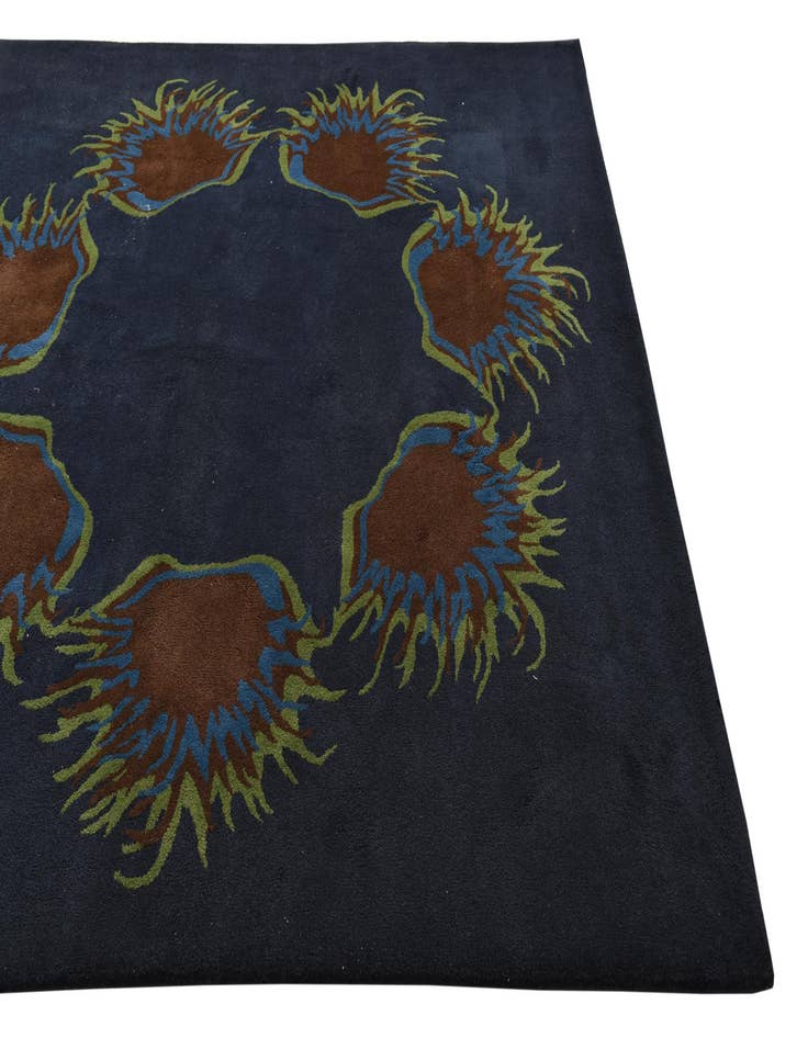 Detail image of 7' 5 x 7' 5 Luna Square Rug