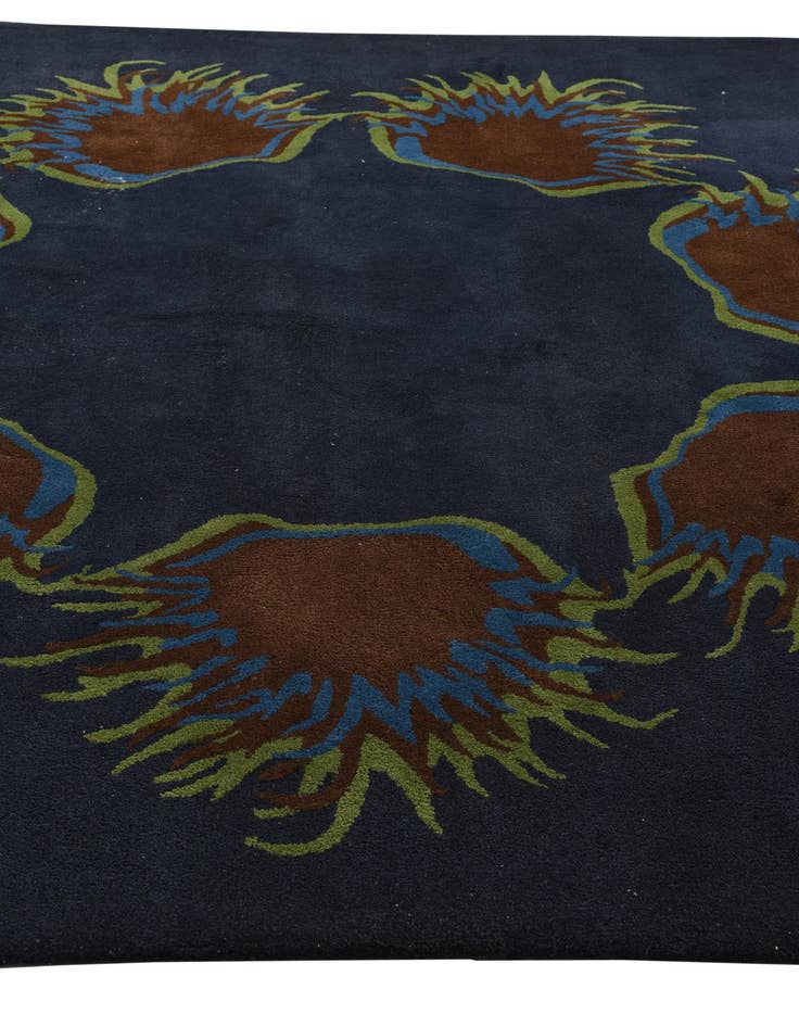 Detail image of 7' 5 x 7' 5 Luna Square Rug