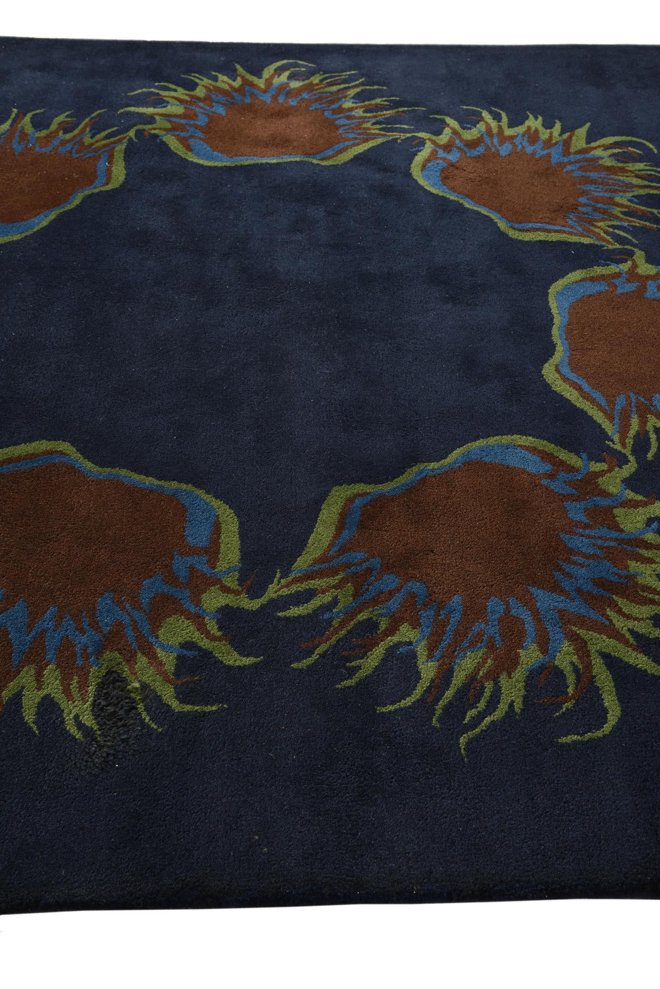 7' 5 x 7' 7 Luna Square Rug