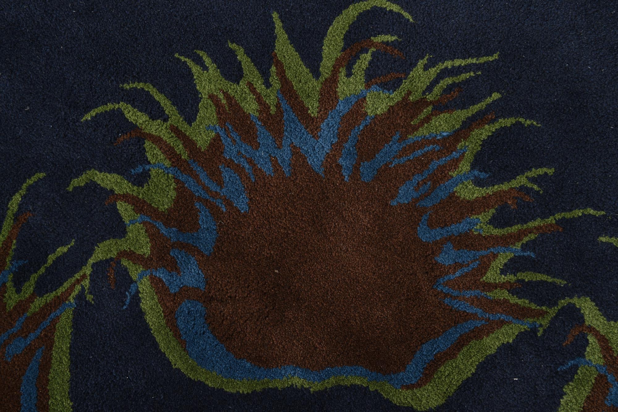 7' 5 x 7' 7 Luna Square Rug