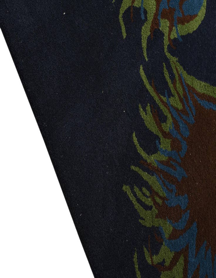 Detail image of 7' 6 x 7' 7 Luna Square Rug