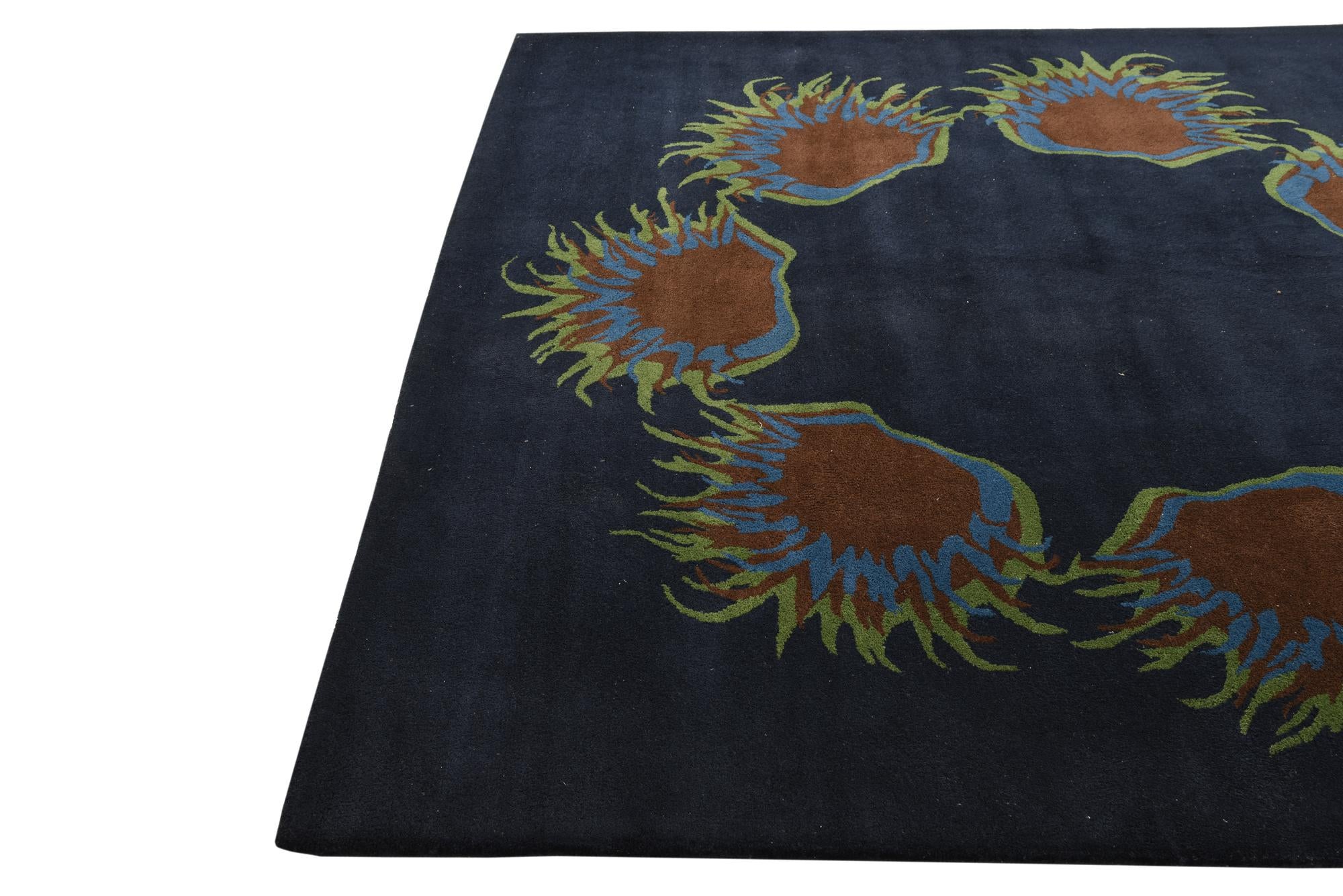 7' 5 x 7' 6 Luna Square Rug