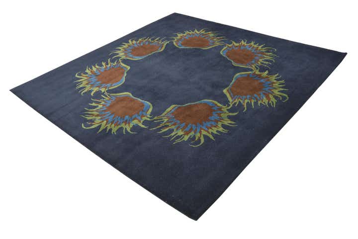 7' 5 x 7' 6 Luna Square Rug