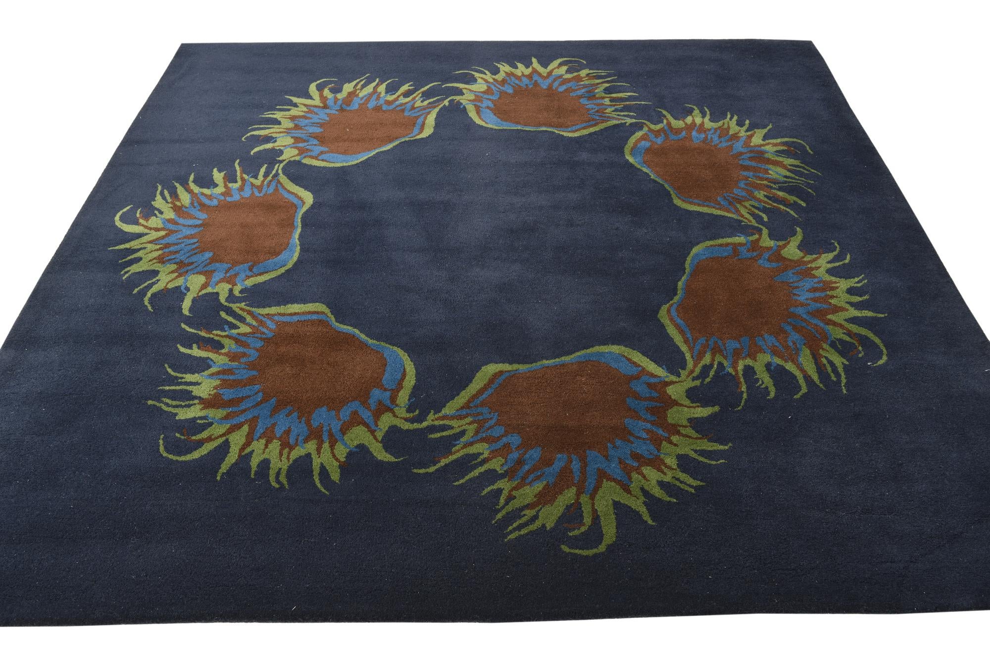 7' 5 x 7' 6 Luna Square Rug