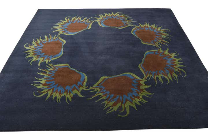 7' 5 x 7' 6 Luna Square Rug