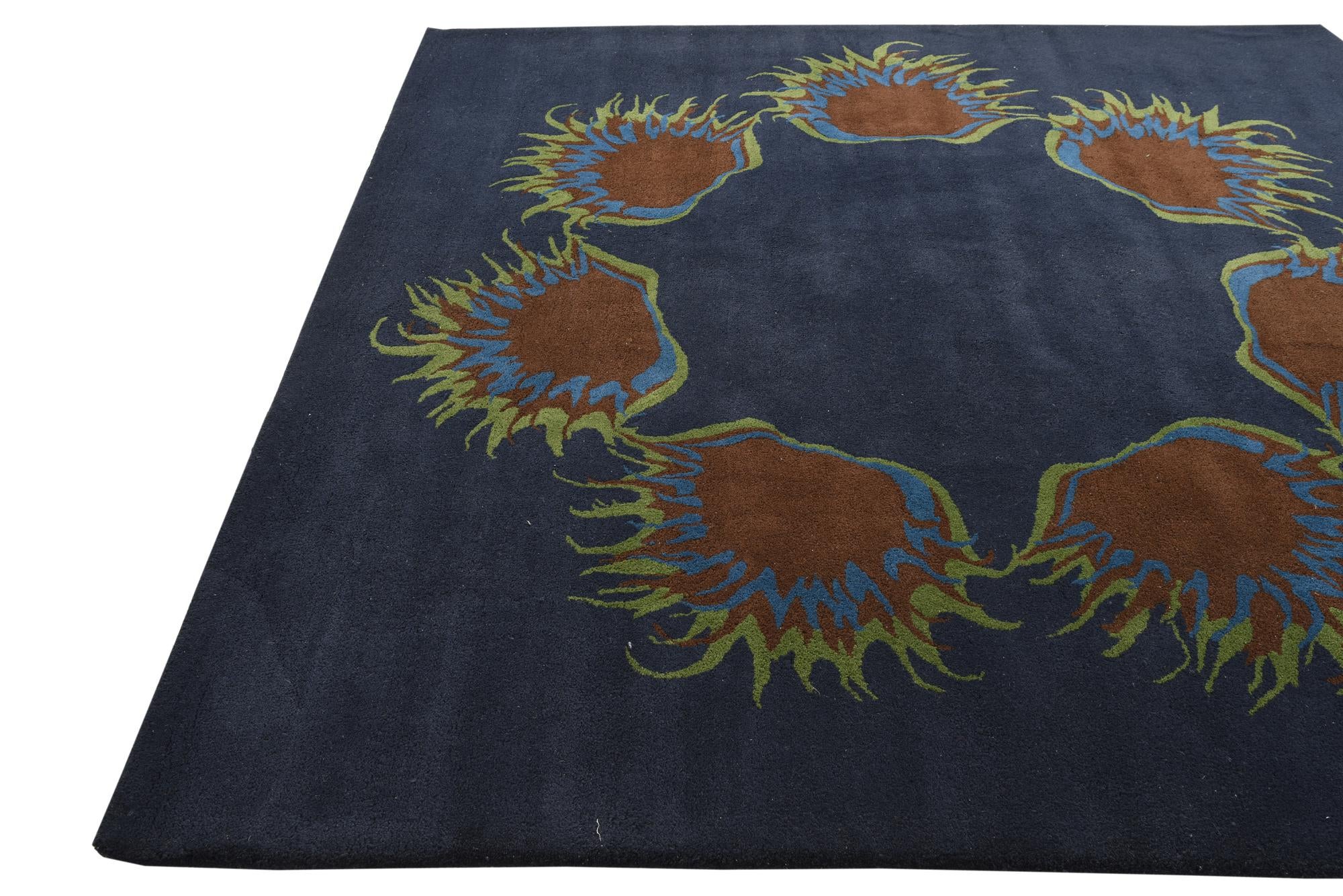 7' 5 x 7' 6 Luna Square Rug