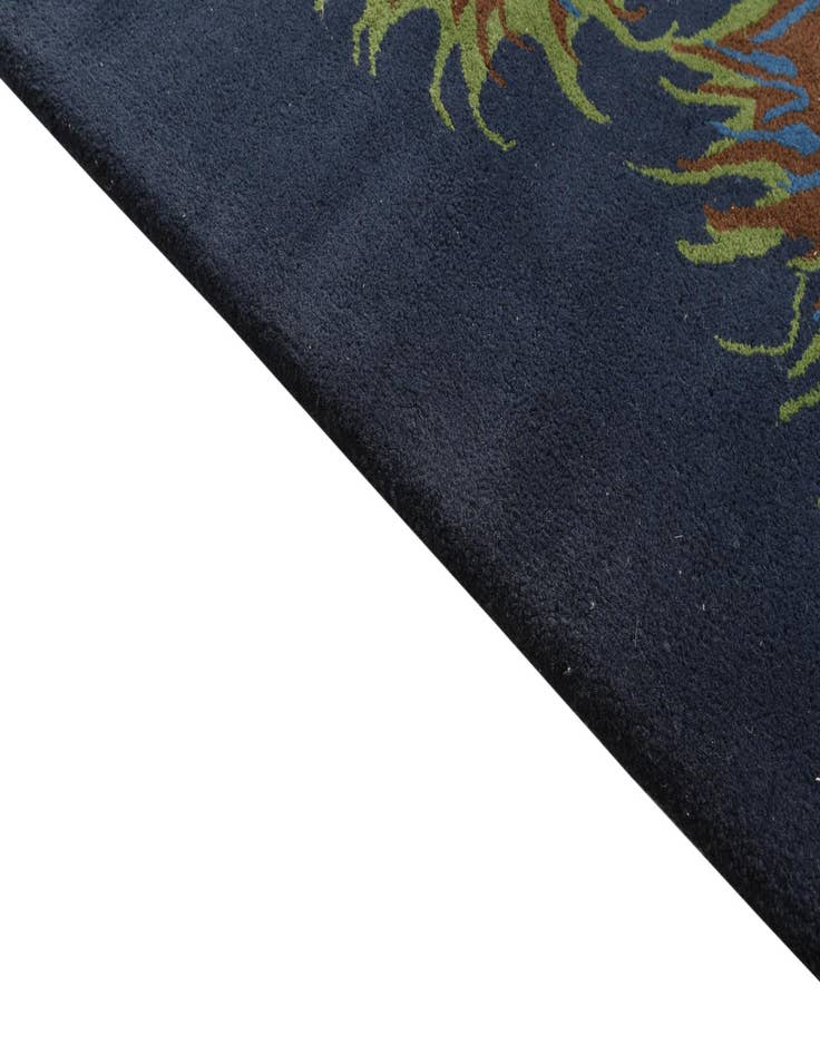 Detail image of 7' 5 x 7' 6 Luna Square Rug