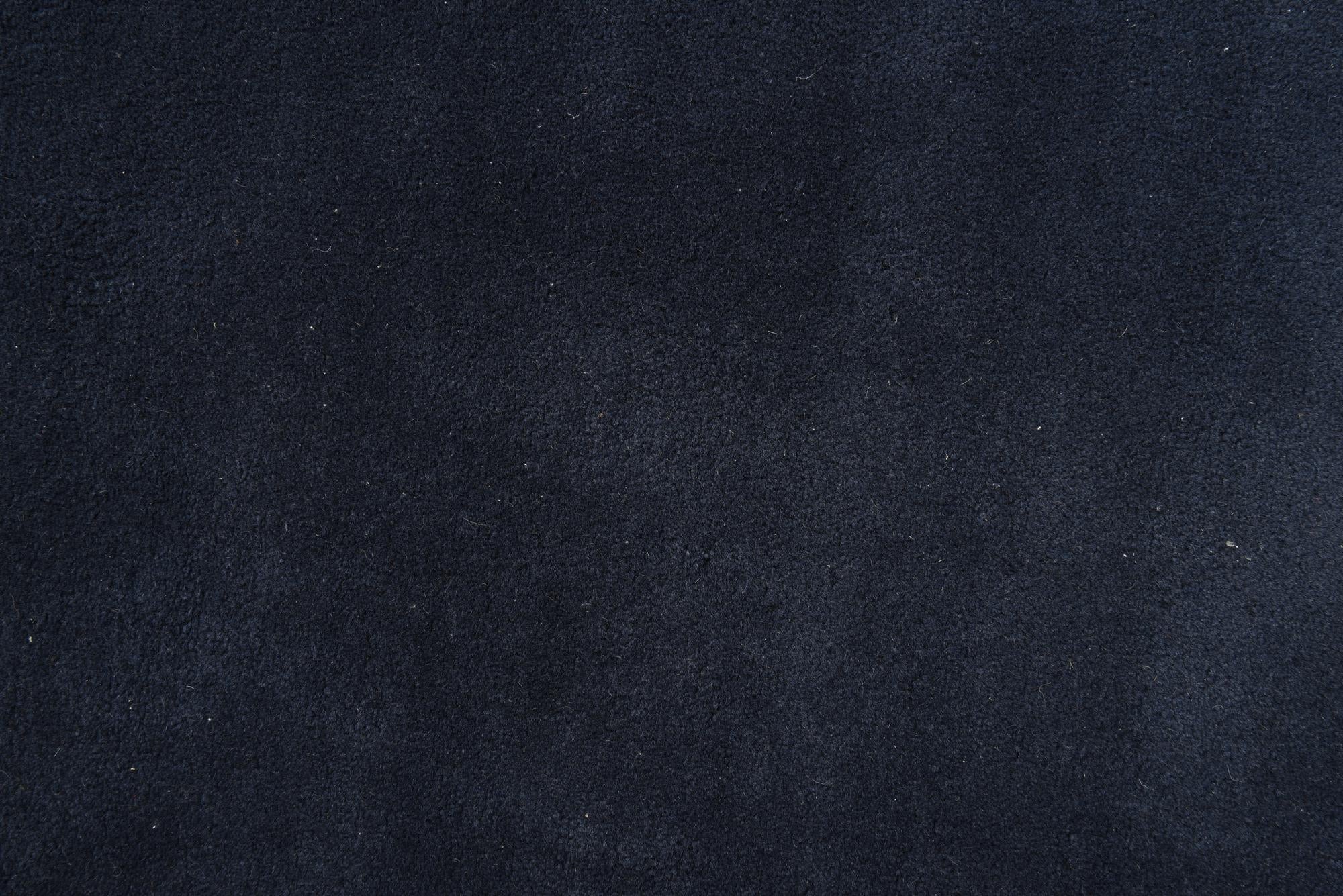 7' 5 x 7' 6 Luna Square Rug
