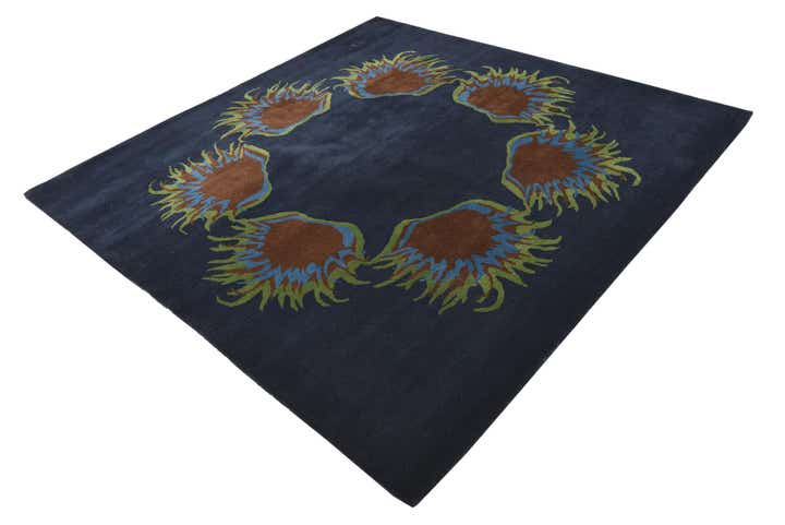 7' 6 x 7' 7 Luna Square Rug