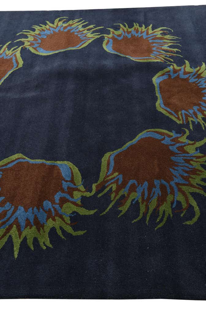 7' 6 x 7' 7 Luna Square Rug
