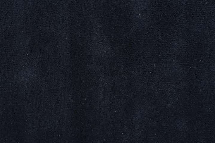7' 6 x 7' 7 Luna Square Rug