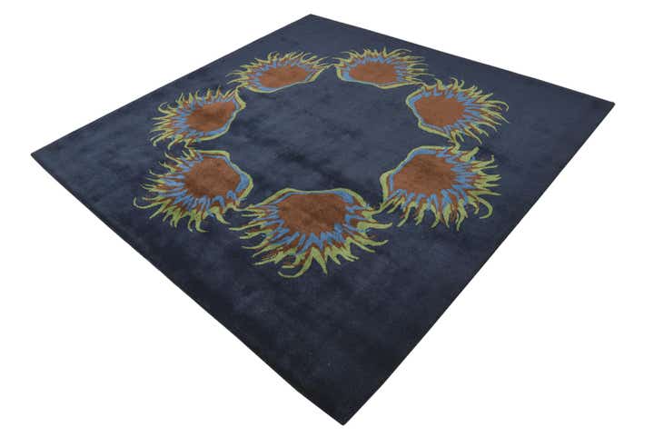 7' 5 x 7' 6 Luna Square Rug