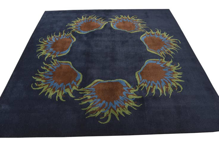 Detail image of 7' 5 x 7' 6 Luna Square Rug