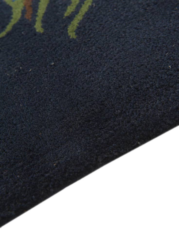 Detail image of 7' 6 x 7' 6 Luna Wool Square Rug