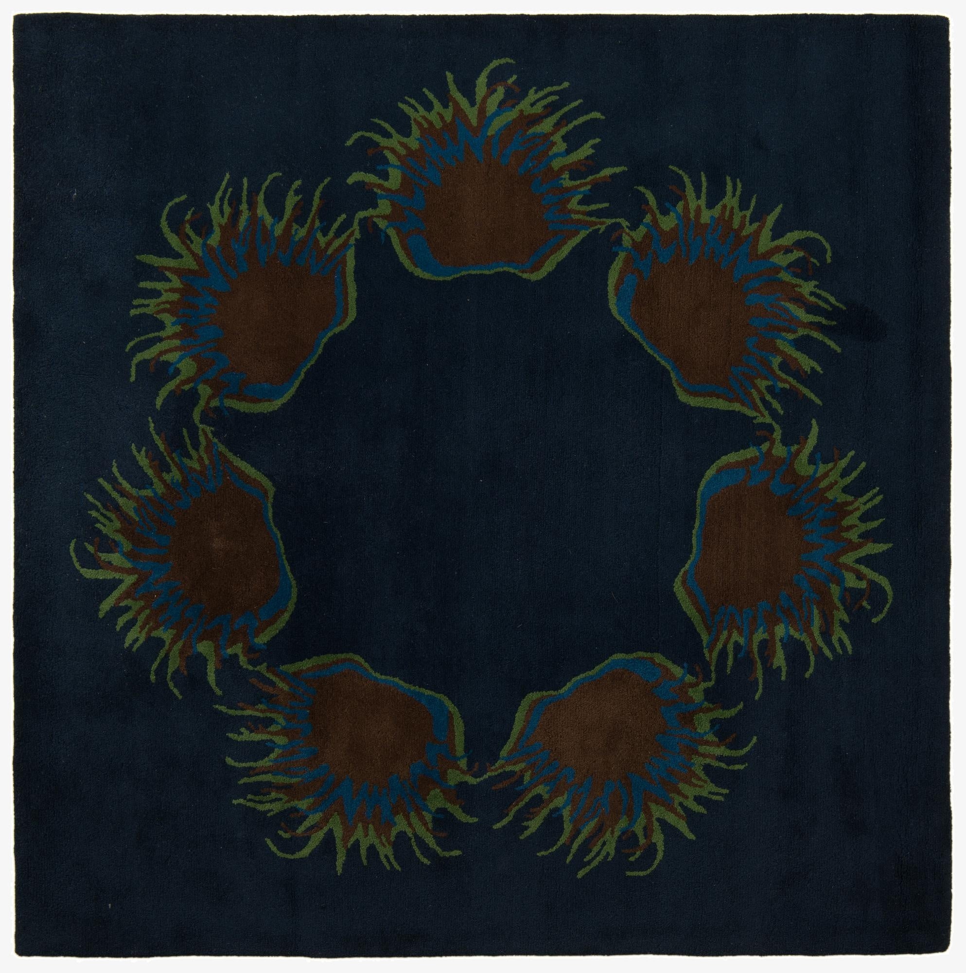 7' 6 x 7' 7 Luna Square Rug