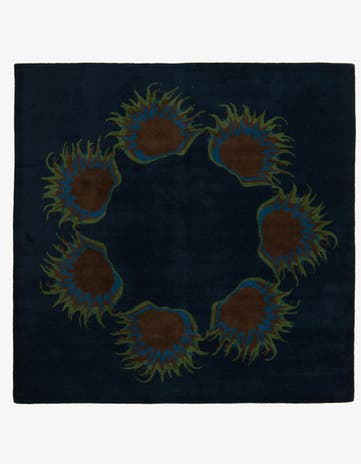 7' 6 x 7' 7 Luna Square Rug