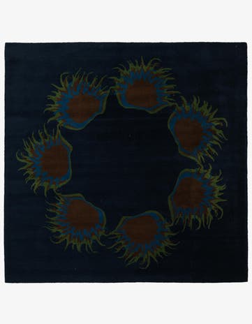 7' 6 x 7' 7 Luna Square Rug