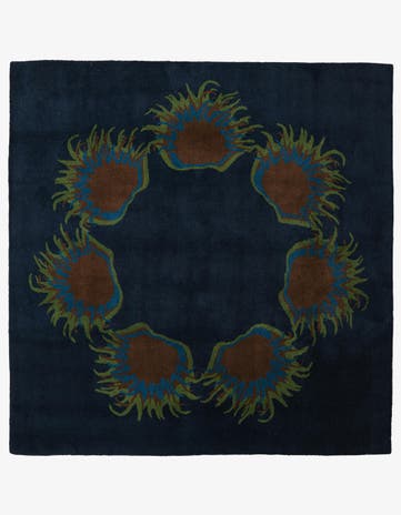 7' 6 x 7' 7 Luna Square Rug