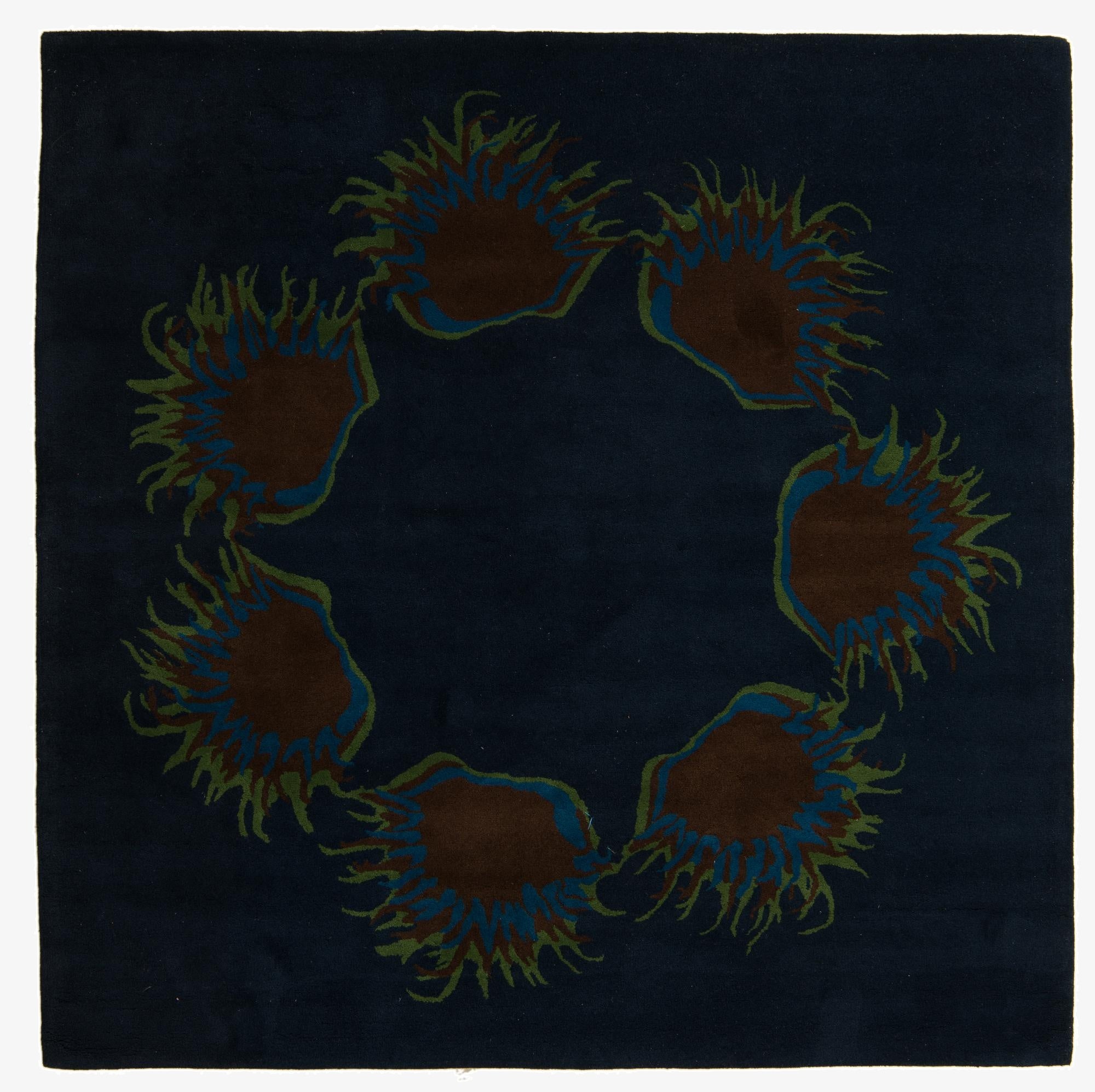 7' 6 x 7' 7 Luna Square Rug