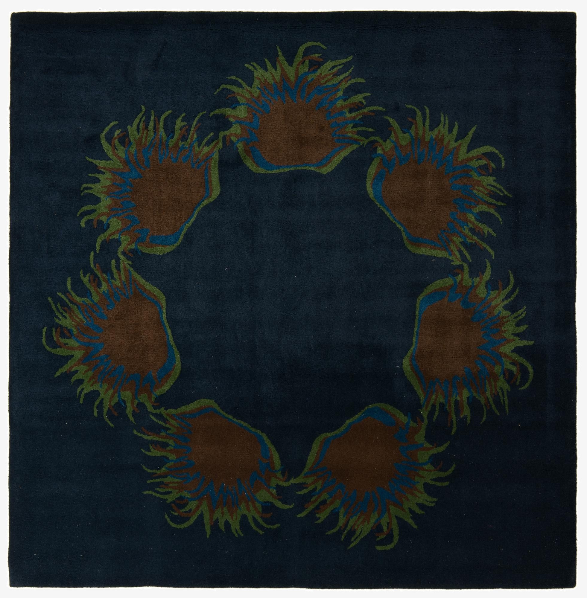 7' 6 x 7' 7 Luna Square Rug