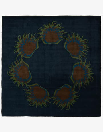 7' 6 x 7' 7 Luna Square Rug