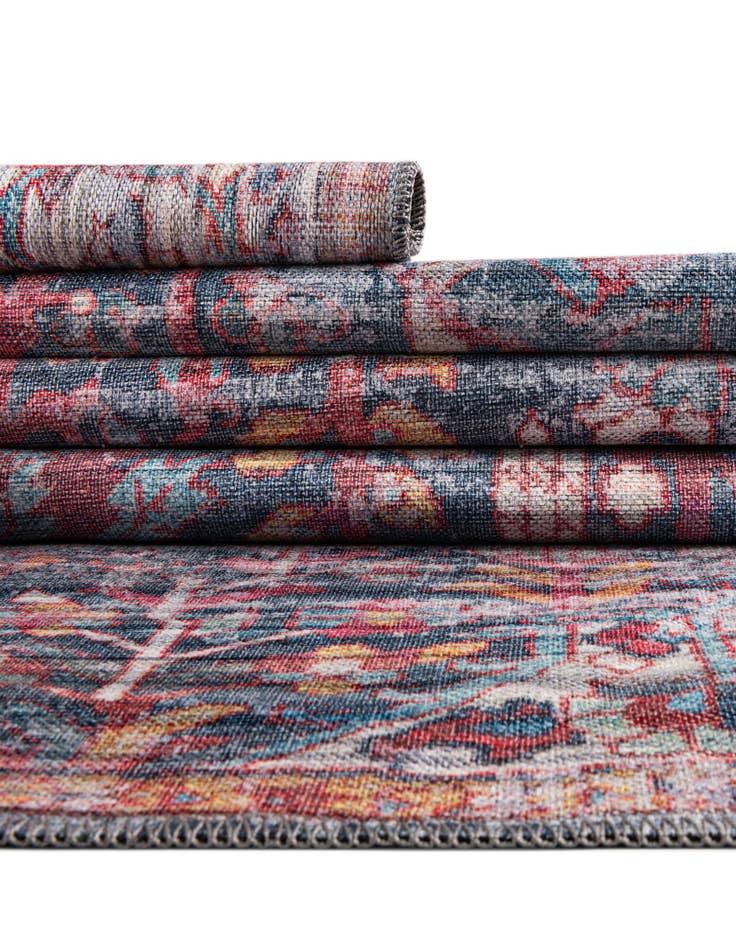 Detail image of 7' 3 x 7' 3 Washable Maahru Square Rug