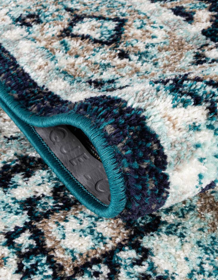 Detail image of 7' 10 x 7' 10 Madeline Square Rug