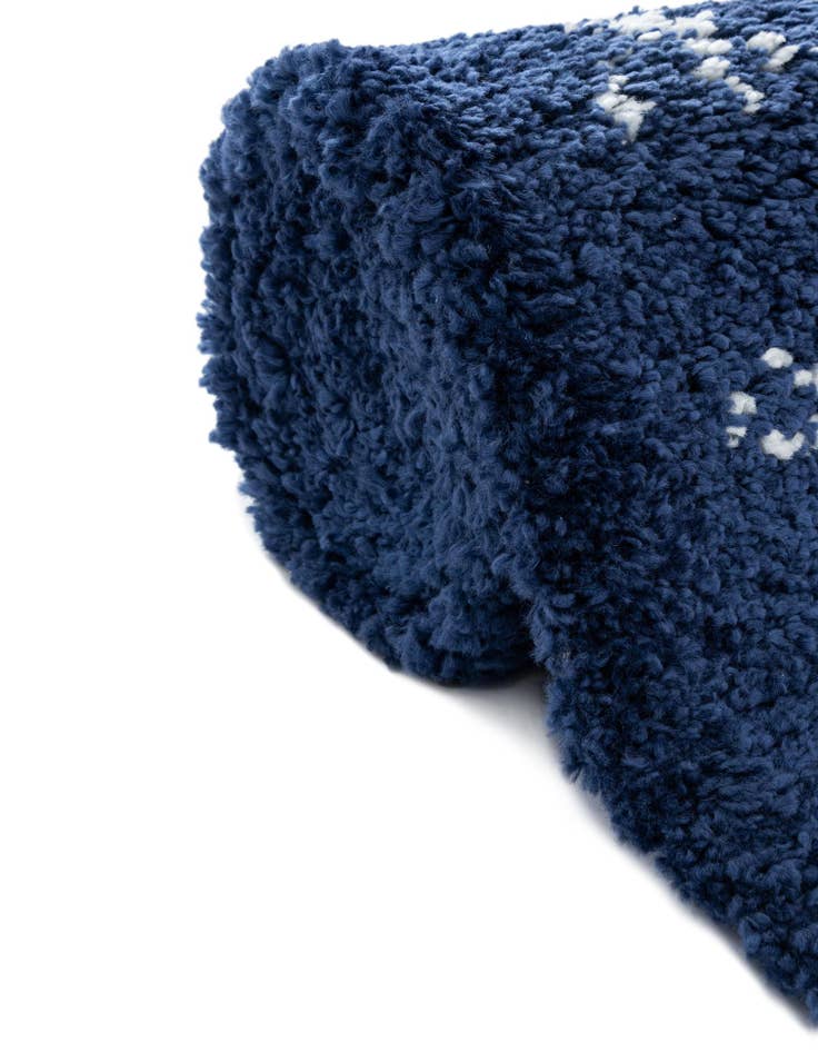 Detail image of 8' x 8' Marrakesh Shag Square Rug