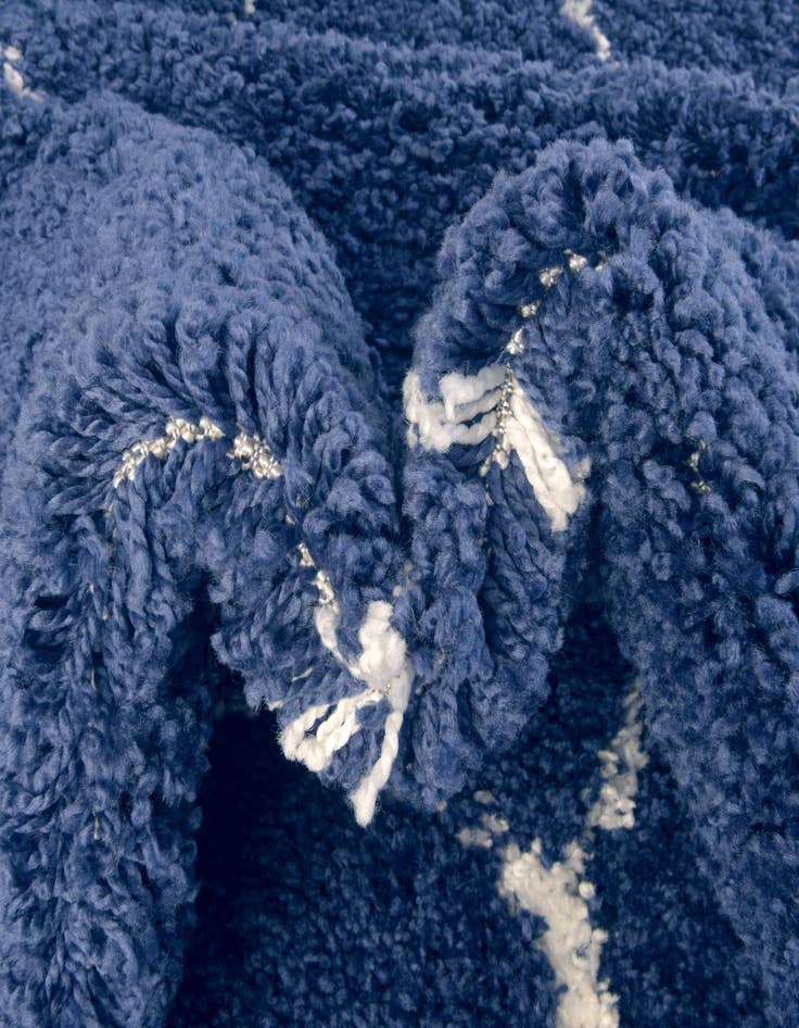 Detail image of 7' 10 x 7' 10 Marrakesh Shag Square Rug