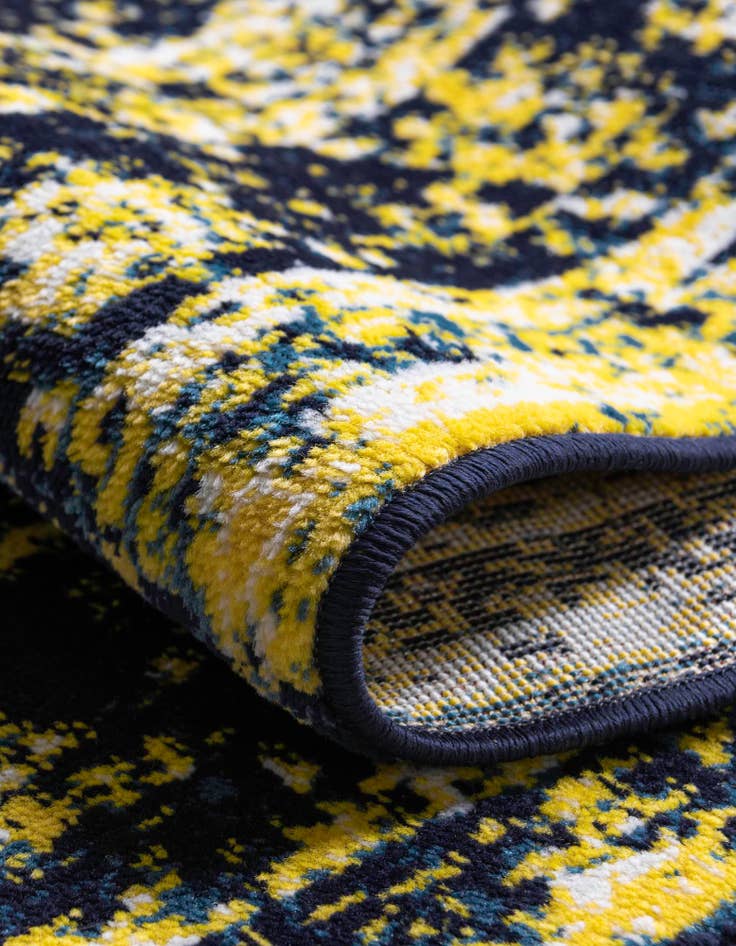 Detail image of 7' 10 x 7' 10 Monaco Square Rug