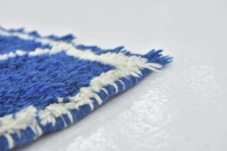 Detail image of 3' 6 x 4' 5 Hand Knotted Moroccan Wool Square Rug