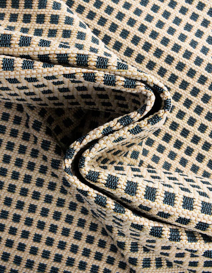 Detail image of 10' x 10' Easy-Clean Border Indoor / Outdoor Square Rug