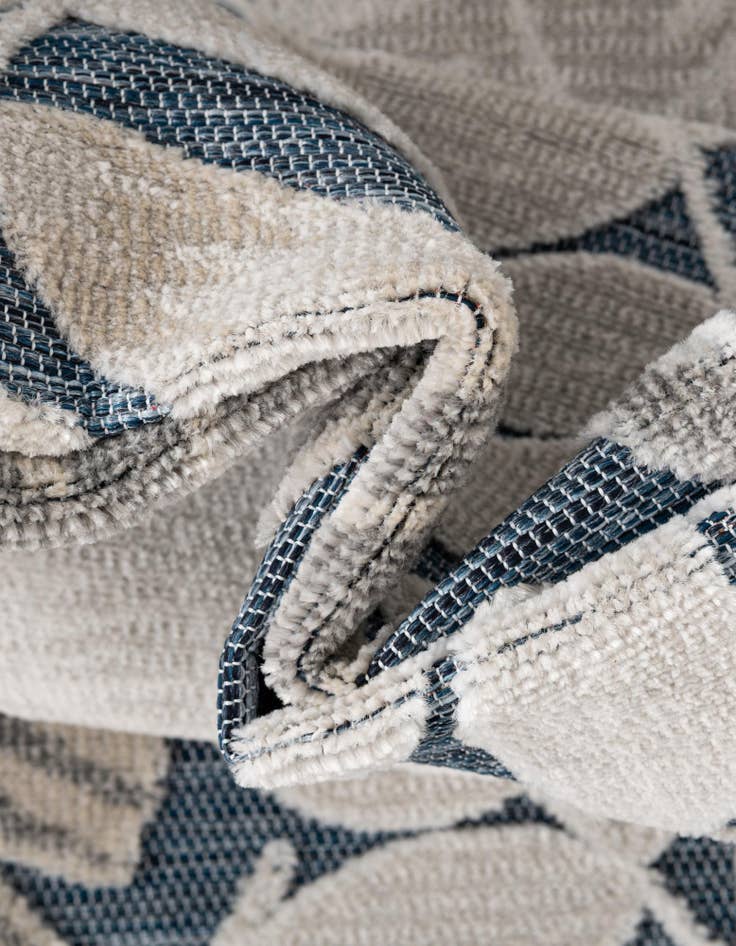 Detail image of 8' 2 x 8' 2 Easy-Clean Botanical Indoor / Outdoor Square Rug