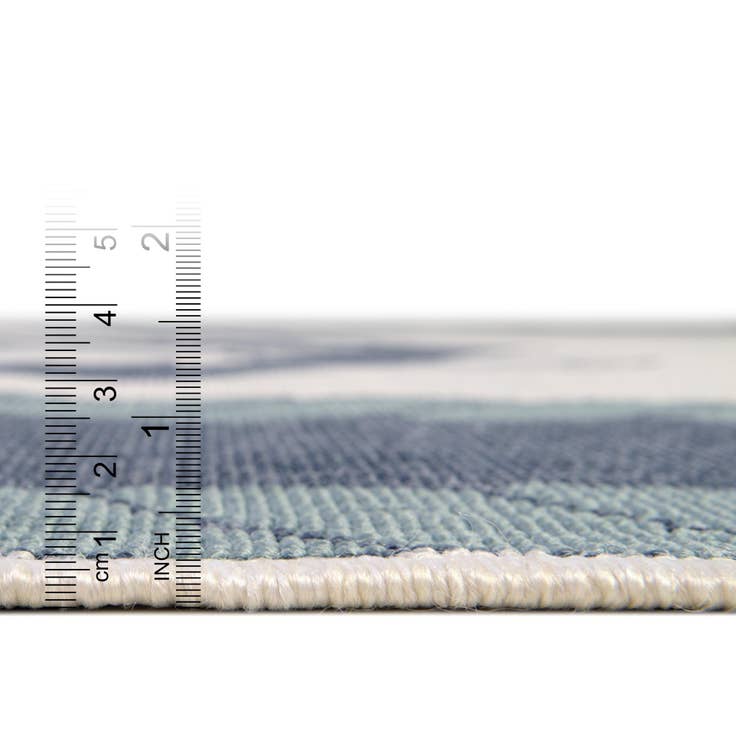 Detail image of 7' 10 x 7' 10 Easy-Clean Coastal Indoor / Outdoor Square Rug