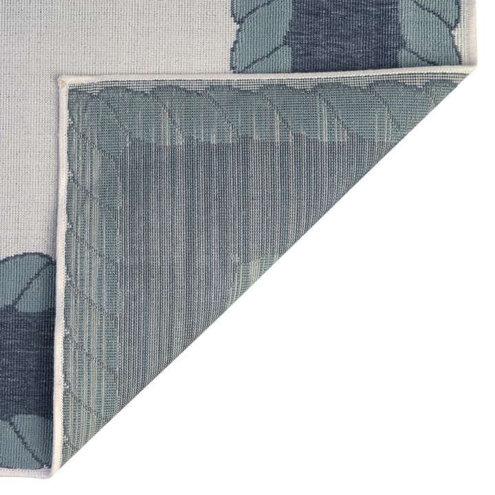 7' 10 x 7' 10 Easy-Clean Coastal Indoor / Outdoor Square Rug