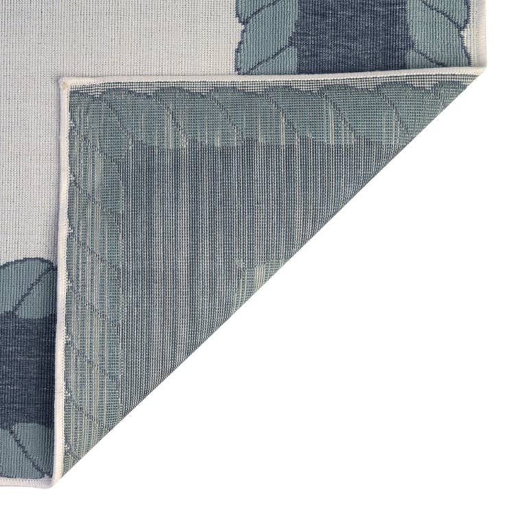 Detail image of 7' 10 x 7' 10 Easy-Clean Coastal Indoor / Outdoor Square Rug