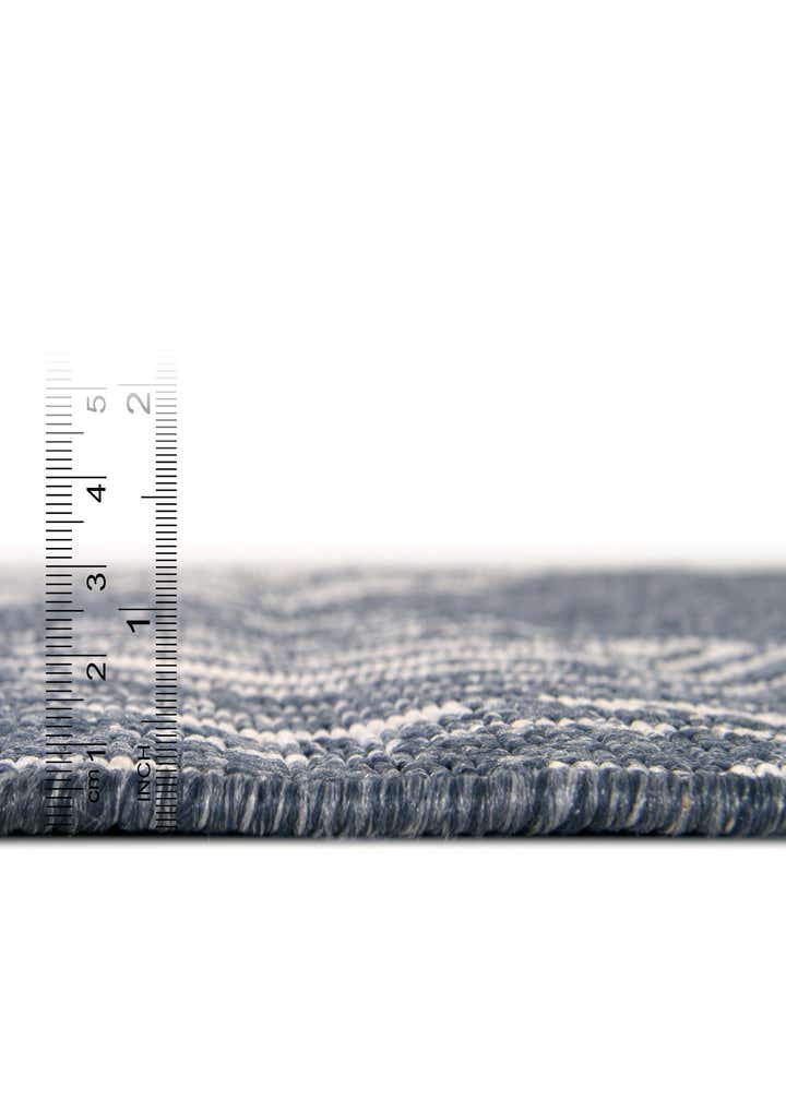 7' 10 x 7' 10 Easy-Clean Coastal Indoor / Outdoor Square Rug