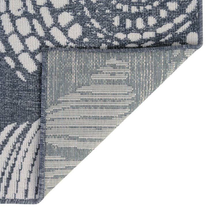 Detail image of 7' 10 x 7' 10 Easy-Clean Coastal Indoor / Outdoor Square Rug