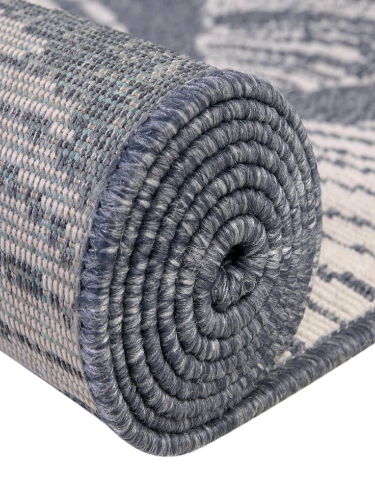 Detail image of 7' 10 x 7' 10  Washable Coastal Indoor / Outdoor Square Rug