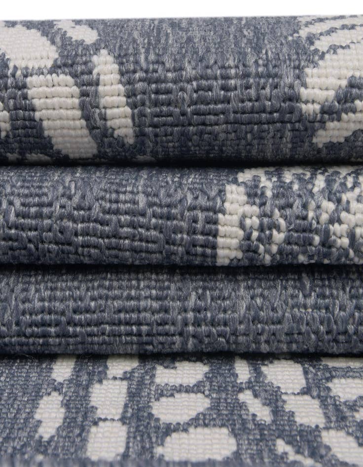 Detail image of 7' 10 x 7' 10  Washable Coastal Indoor / Outdoor Square Rug