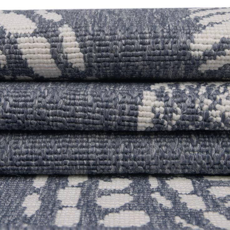 Detail image of 7' 10 x 7' 10 Easy-Clean Coastal Indoor / Outdoor Square Rug